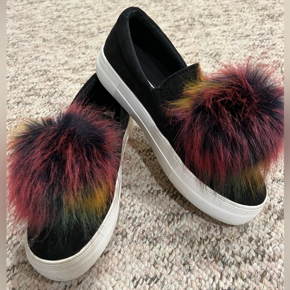 Steve Madden black sneakers